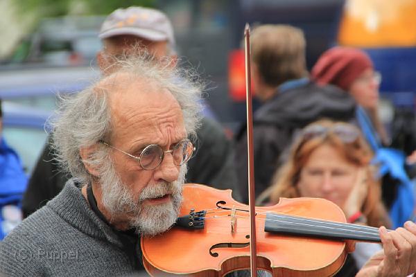 20110702-1300 Toepfergasse_Klaus der Geiger_D-F1579-IMGA8857-5.jpg